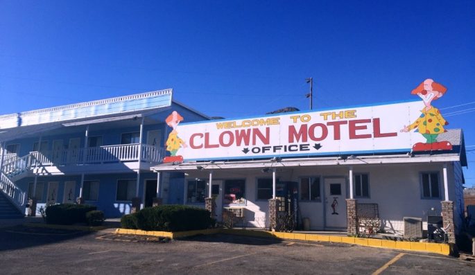 clown motel