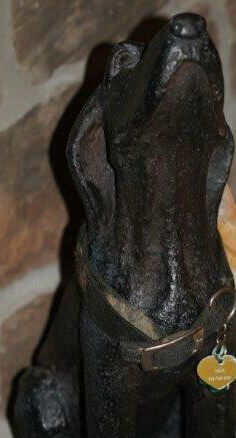 dog statue