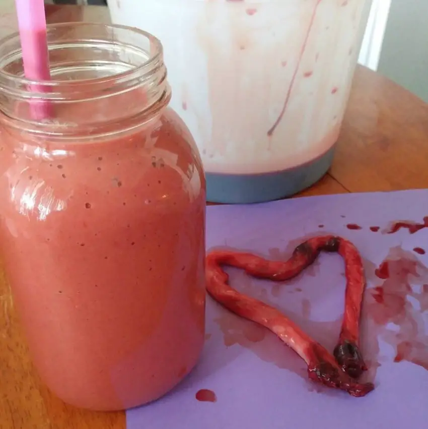 moms eating placenta