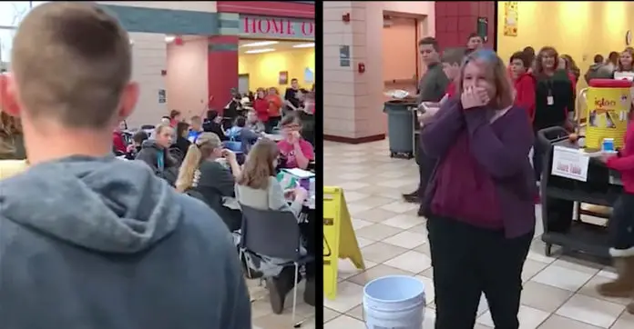 classmates-reject-teen-valentines-day