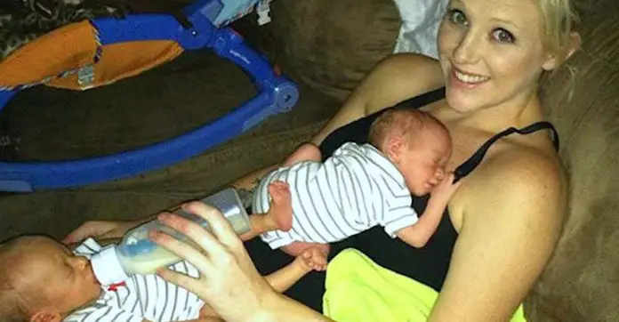 mom-delivers-twins-truth