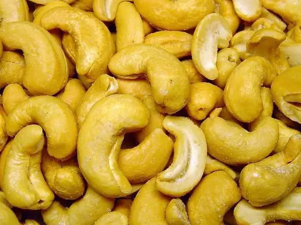 cashews