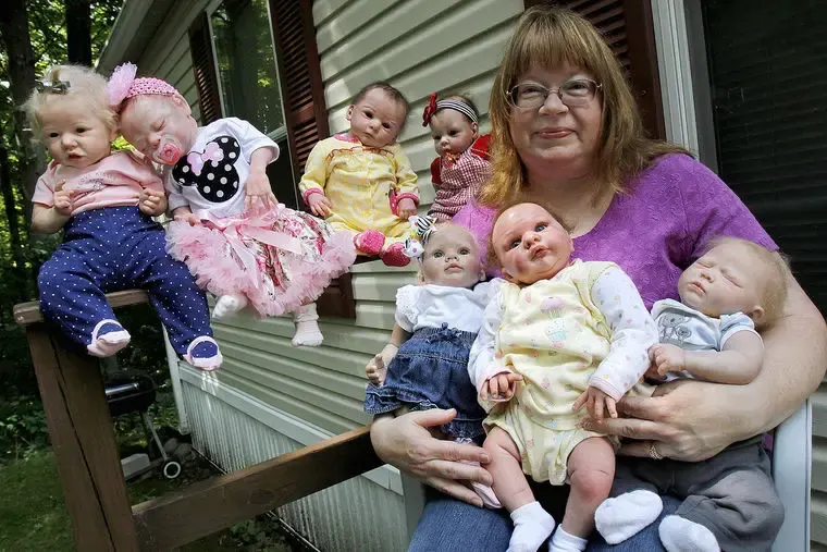 realistic baby dolls