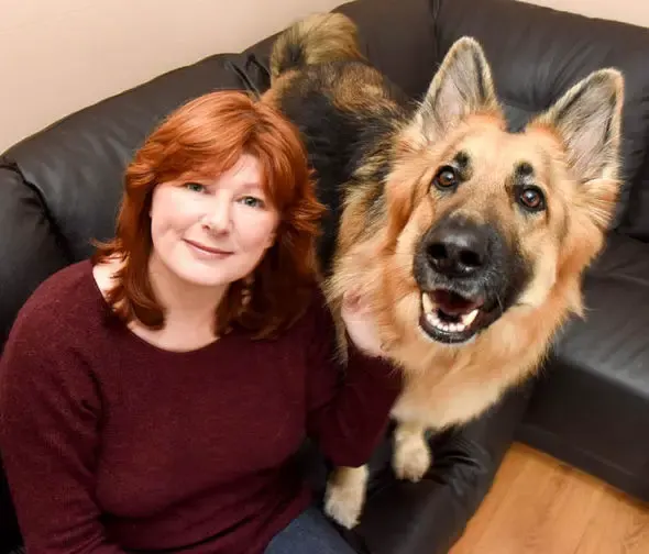 dog sees ghost