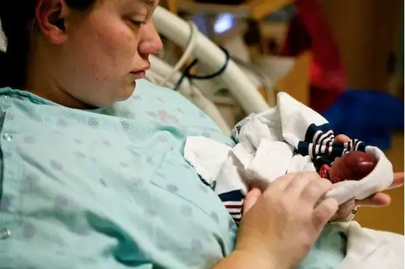 premature baby and mother