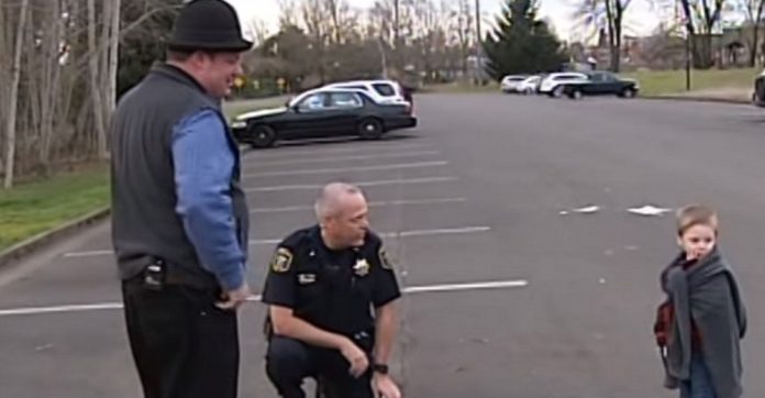 cop-investigating-suspicious-car