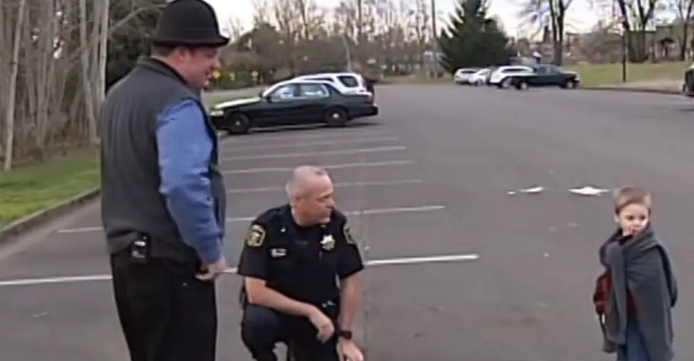 Cop Investigating Suspicious Car Finds Shivering Toddler In Blanket And