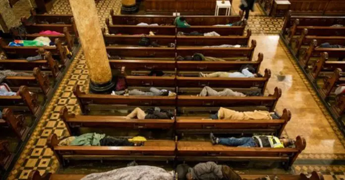church-opens-doors-homeless-people church opens doors homeless people