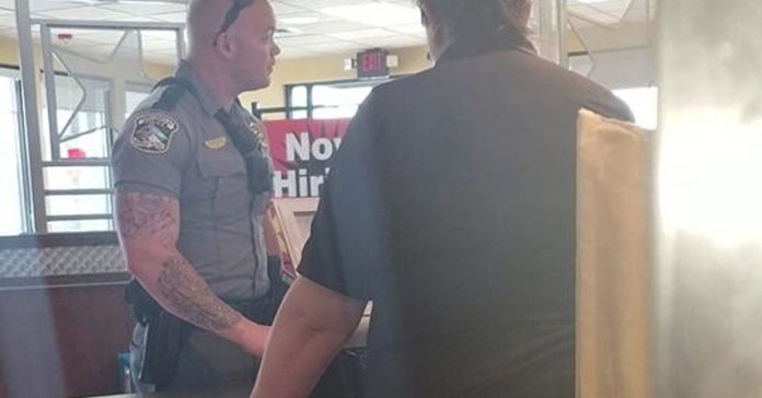 cop-buys-homeless-man-meal cop buys homeless man meal