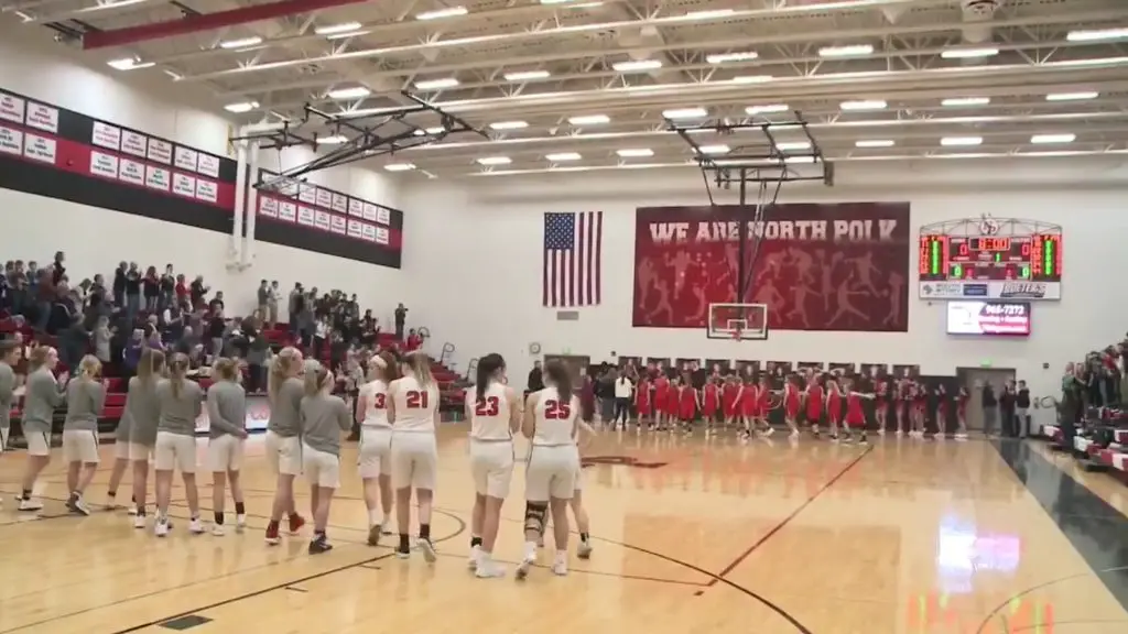 Players Freeze National Anthem Song