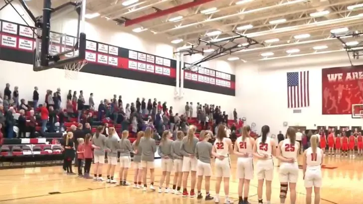 Players Freeze National Anthem Song