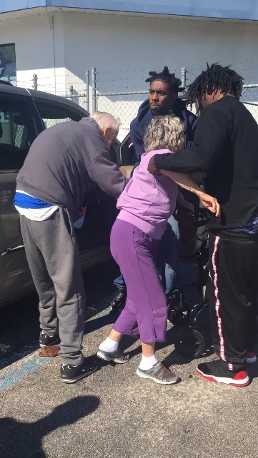 3 Young Men Help Shaky Elderly Couple