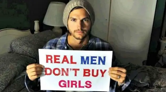 Ashton Kutcher saved girls