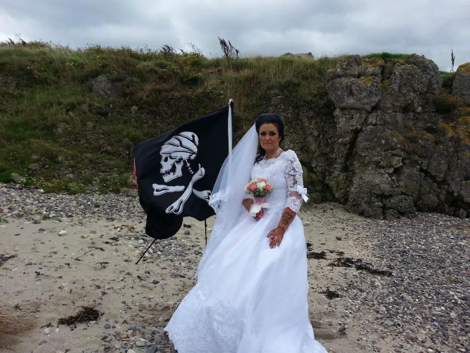 Woman Married 300-Year-Old Pirate Ghost