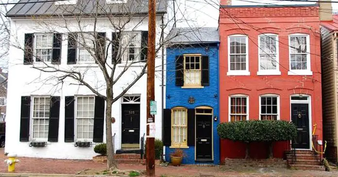 tiny-blue-spite-house