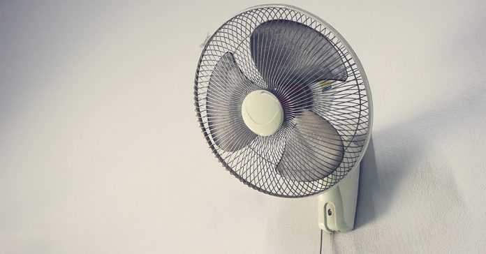 sleep-with-fan