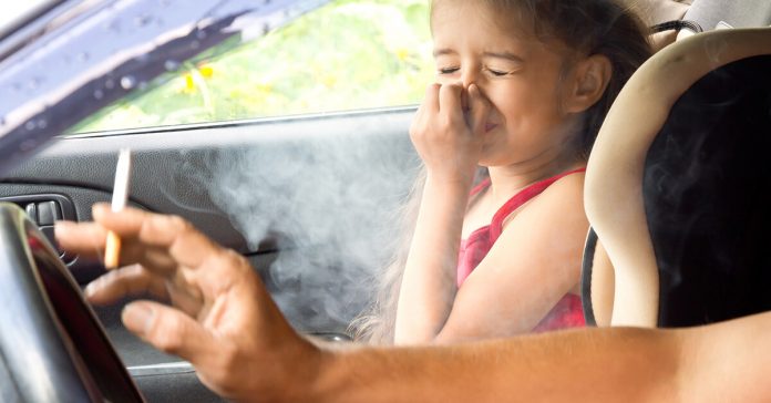 smokingi-n-car